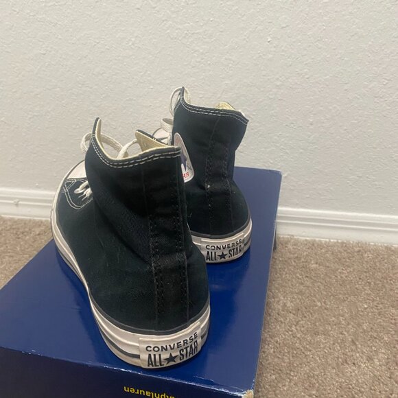 Chuck Taylor Converse - M7 W9 - Picture 2 of 3